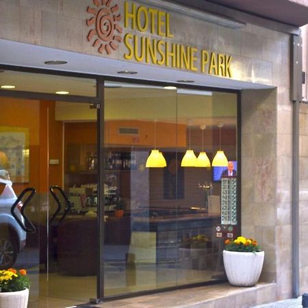 Hotel Sunshine Park 滨海略雷特 外观 照片